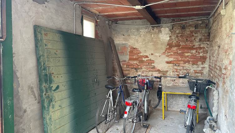 garage